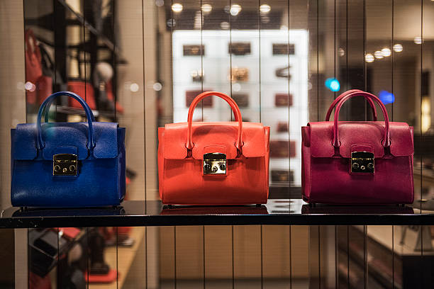 Deciding Between Brand New and Secondhand Luxury Handbags